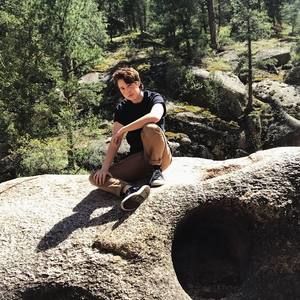 Meet your Posher, Christopher